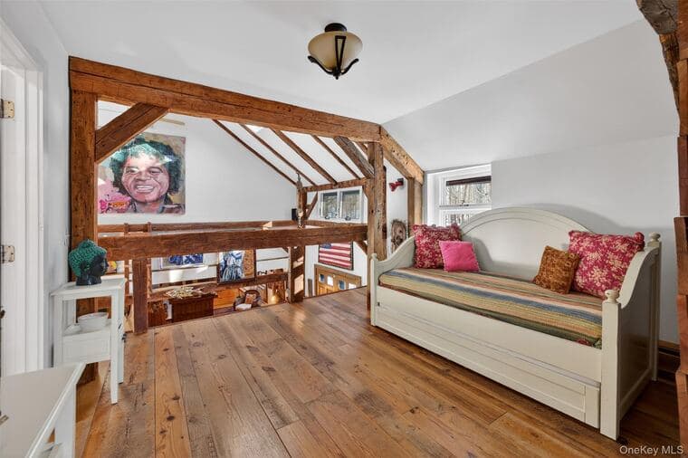 Sitting loft & day bed
