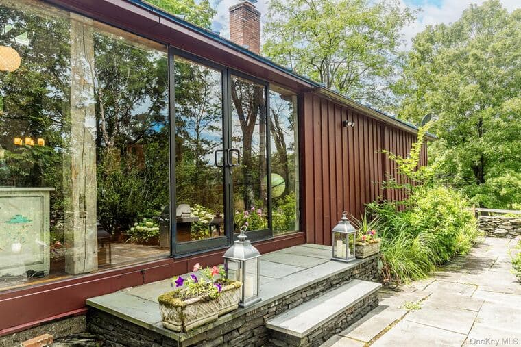 Glass wall & terrace